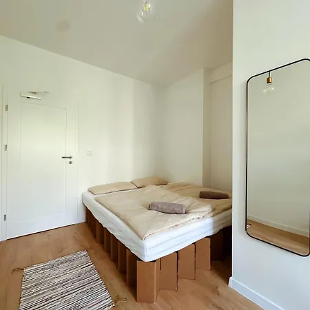 Apartment Helles Elegantes Zimmer In Berlin-schoeneberg 5 *